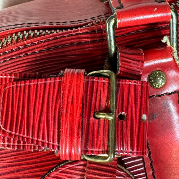 Louis Vuitton EPI Leather Keepall 50 Castilian Red w/ Luggage tag & Poingnat COA - Picture 5 of 16